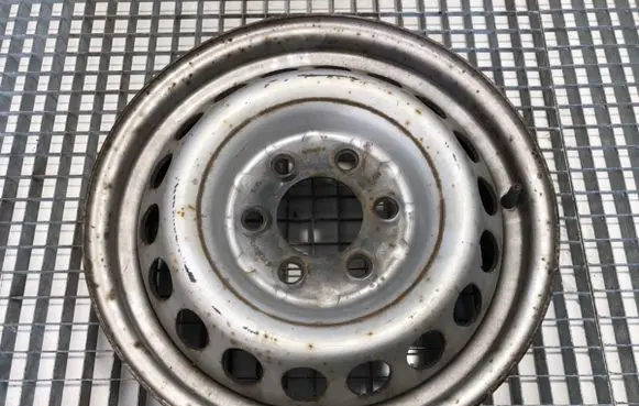Volkswagen Crafter R16 steel rim