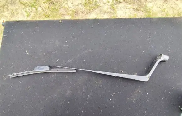 Mitsubishi Space Star Front wiper blade arm 07927CVEE4191 N857 2298