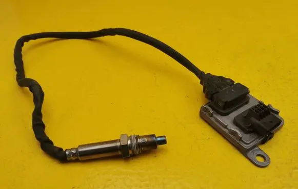 Mercedes-Benz E W213 Lambda probe sensor A0009057208