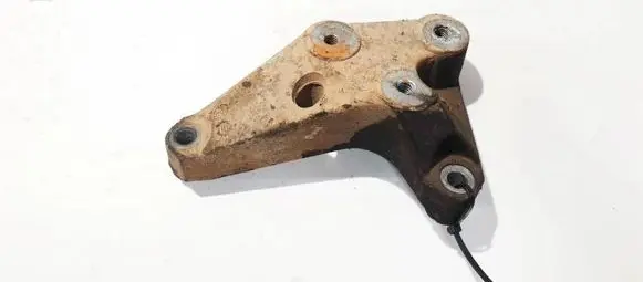 Opel Astra G Engine mounting bracket 90575142 gm0047620