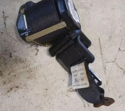 Chrysler Sebring (ST-22 - JR) Rear seatbelt