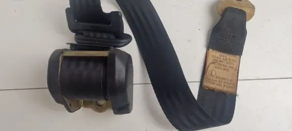 Saab 900 CD Rear seatbelt 9731969