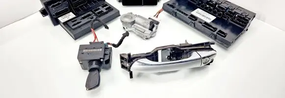 Mercedes-Benz E W211 Engine ECU kit and lock set A6481531279 0281011349 2115459401