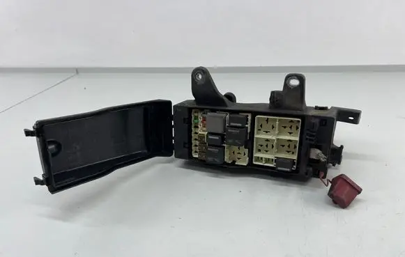 Land Rover Range Rover Velar Fuse module GX7314A076AA P00147268A