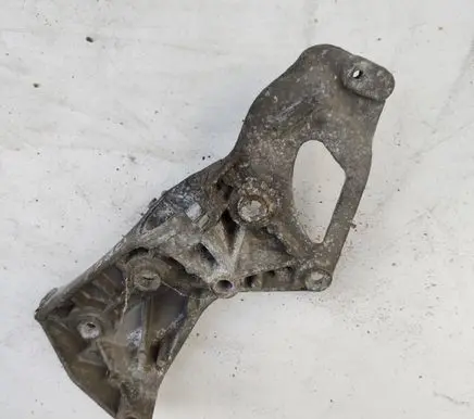 Renault Scenic II - Grand scenic II Generator/alternator bracket 8200043635