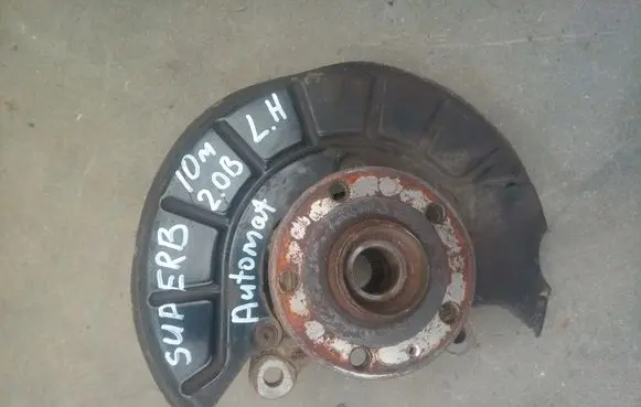 Skoda Superb B6 (3T) Front wheel hub