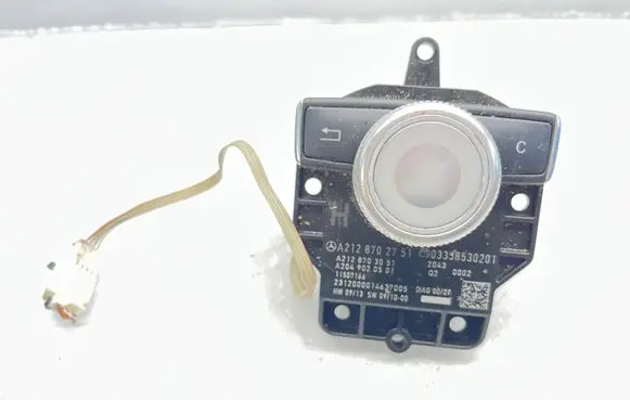 Mercedes-Benz C W204 Head unit multimedia control A2128702751 A2049020501 A2128703051