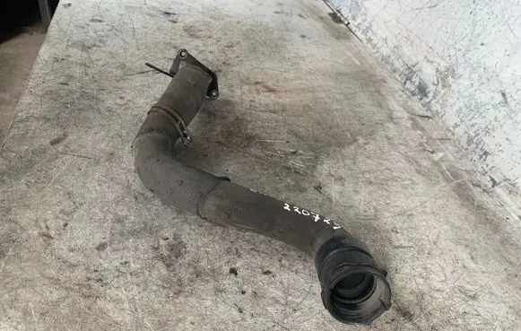 Opel Insignia A Engine coolant pipe/hose