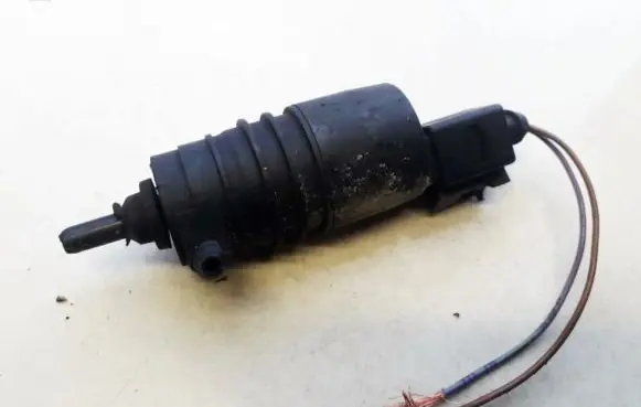 Mercedes-Benz C W203 Windscreen/windshield washer pump 0165454626