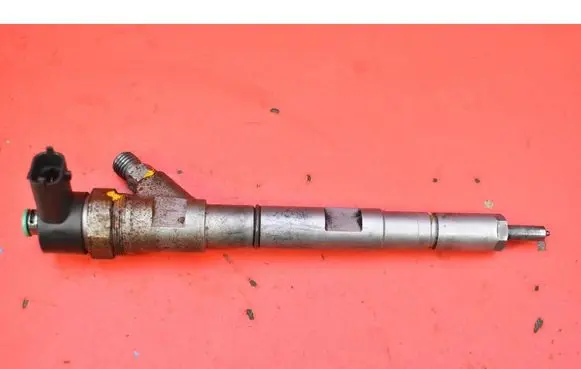 KIA Sorento Fuel injector 33800-4A110
