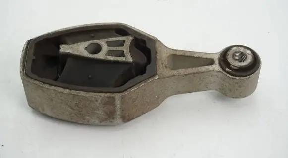 Engine mount bracket