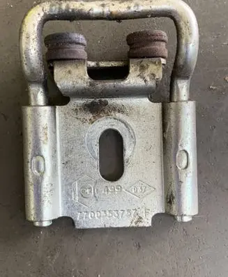 Renault Master II Sliding door lock loop/hook striker 7700353757F