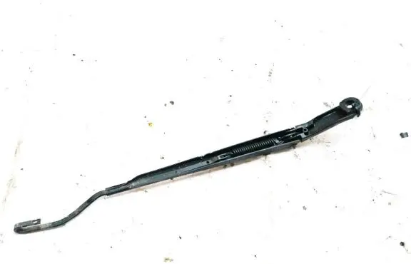 Nissan Primera Front wiper blade arm