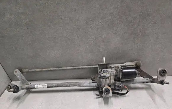 Volkswagen Tiguan Wiper motor 5N1995119B