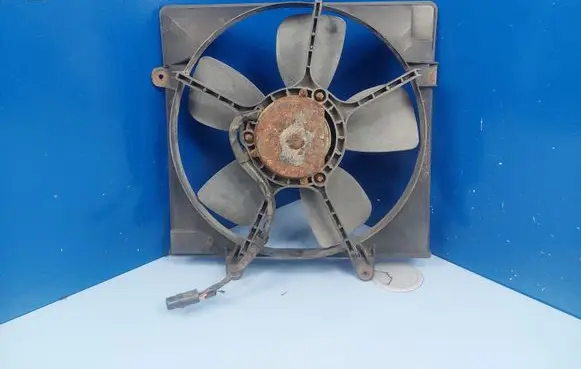 KIA Carnival Electric radiator cooling fan 0K55215025
