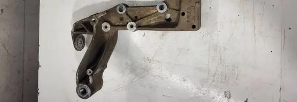 Volkswagen Golf Plus Engine mounting bracket 1K0199295