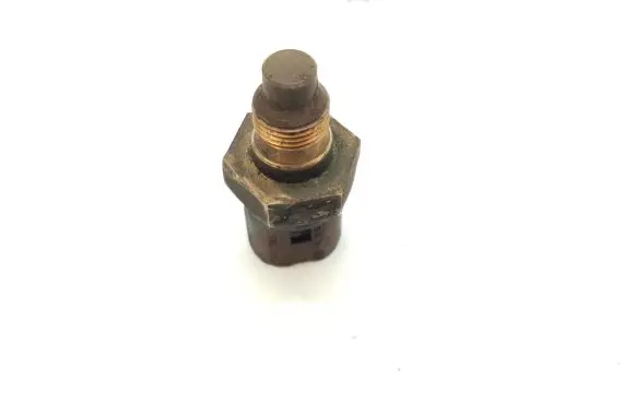 Renault Scenic I Oil pressure sensor TRC-200
