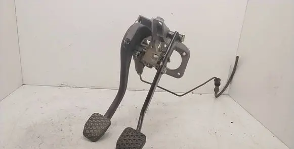 BMW 3 E46 Pedal assembly 35112229128