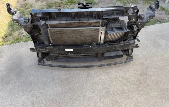 Hyundai Tucson TL Radiator support slam panel PASPRZEDNITUCSON3