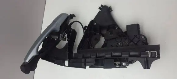Volvo S40 Front door lock 30784047