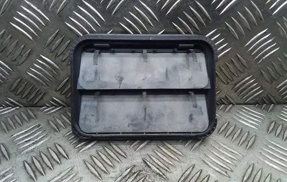 Peugeot Traveller Quarter panel pressure vent 9675506980