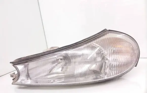 Ford Mondeo MK II Headlight/headlamp 1305235322