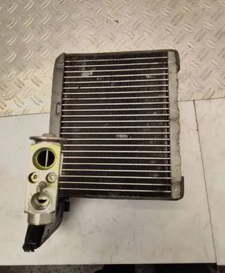 Air conditioning (A/C) radiator (interior)