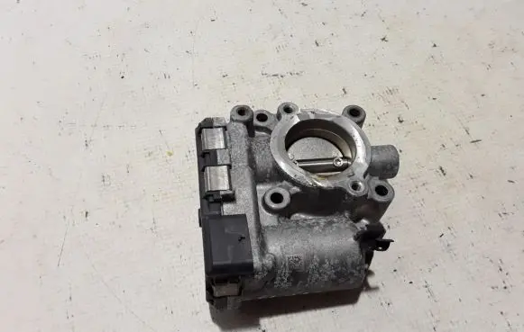 Mercedes-Benz GLA H247 Throttle valve A2821410200