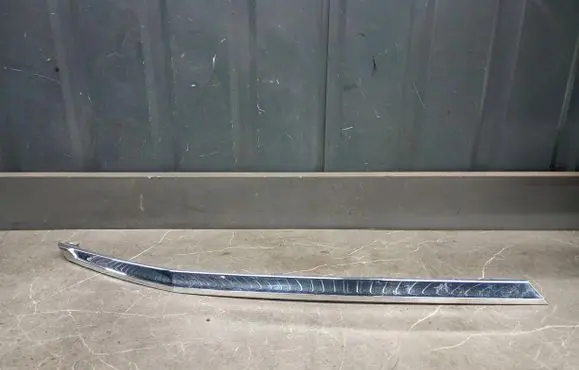 Volkswagen Transporter - Caravelle T7 Rear/tail light trim molding 7LA853764