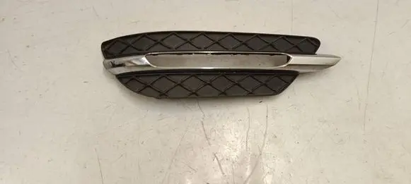 Mercedes-Benz C W204 Front bumper lower grill A2048803224