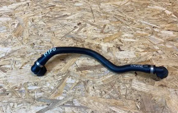 Mercedes-Benz GLC X253 C253 Engine coolant pipe/hose A2135019902