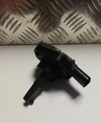 Volkswagen Golf IV Oil level sensor 1J0907660B 6PR00807902