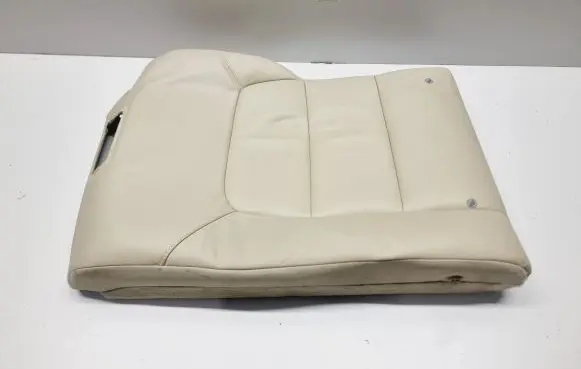 Volvo V70 Seat trim 39833314