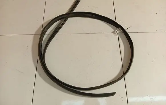 Fiat Doblo Front door glass trim molding 