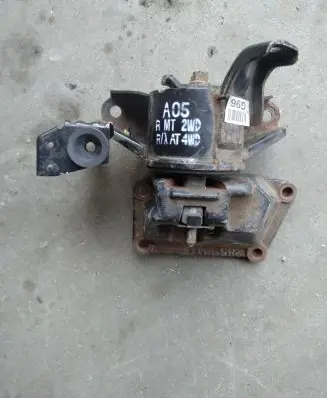KIA Sorento Engine mount bracket 4521038285