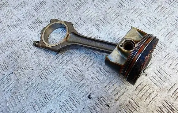 Volkswagen Atlas Piston with connecting rod 89L126 UK2
