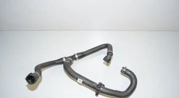 Engine coolant pipe/hose