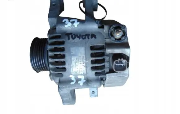 Toyota Yaris Generator/alternator 2706040020