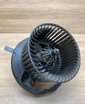 Volkswagen PASSAT B6 Heater fan/blower 3C1820015G CZ0160600863