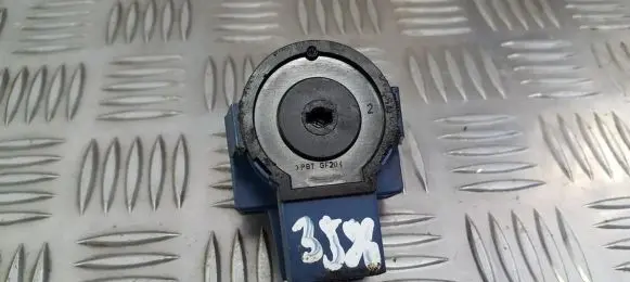 Ford Focus Ignition lock contact 1s7t11572ad