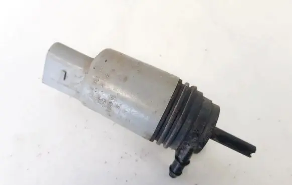 BMW 3 E90 E91 Windscreen/windshield washer pump 67126934159 23557610