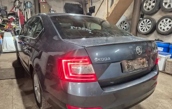 Skoda Octavia Mk3 (5E) Rear/tail lights 5E5945111A