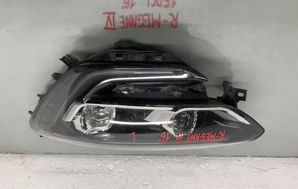 Renault Megane IV Headlight/headlamp 90060924