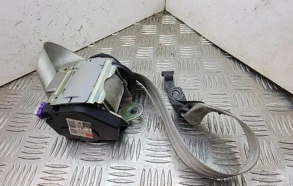 Audi A8 S8 D3 4E Rear seatbelt 4E0857805B 602042400 601783000
