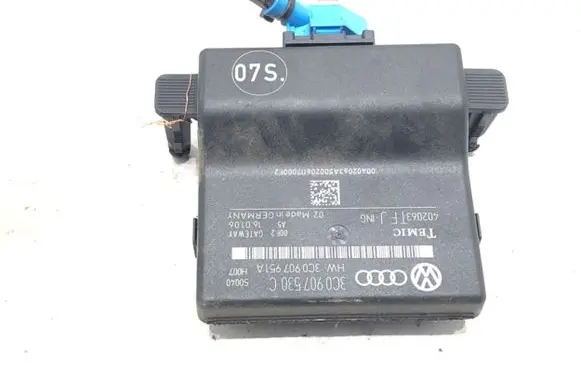 Volkswagen PASSAT B6 Gateway control module 3C0907530C