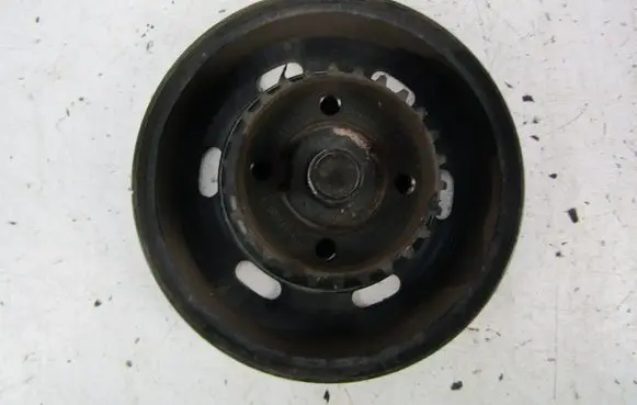 Volkswagen Bora Crankshaft pulley 