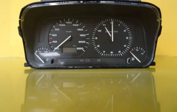 Volkswagen Golf III Speedometer (instrument cluster) 1H6919033B