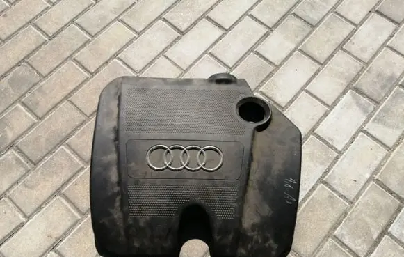 Audi A3 S3 8L Engine cover (trim) 06A103925AP 06A103925AQ
