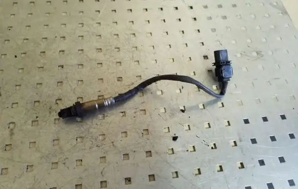 Peugeot 5008 Lambda probe sensor 9681852780 0281004130