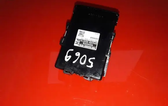 Toyota Auris 150 Other control units/modules 8969002010 MB1028500090